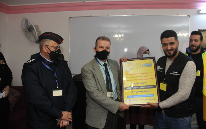 جامعه البلقاء التطبيقية وفريق العطاء ينفذون مبادره بعنوان كلنا شركاءفي السلط