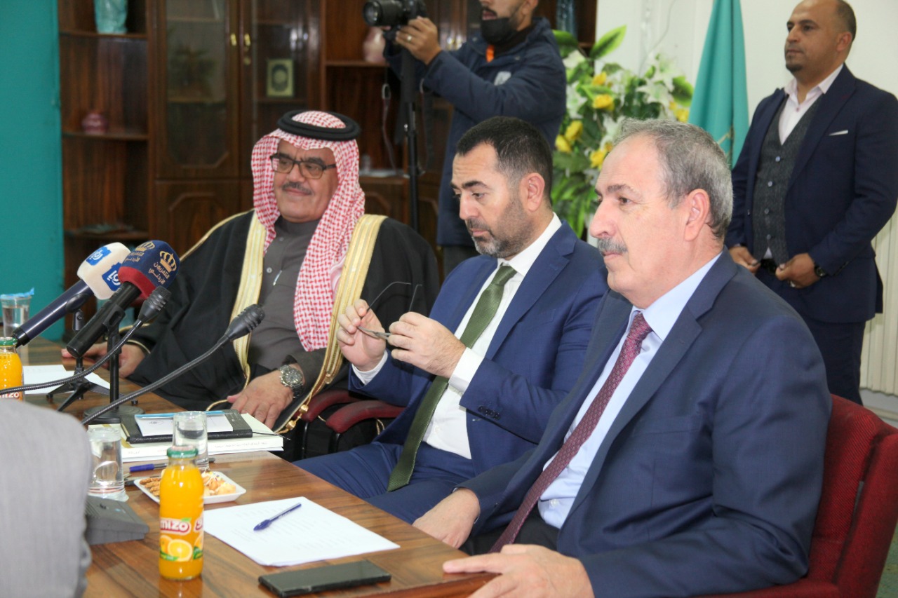 ندوة في جامعة آل البيت بعنوان   (الحياة السياسية في الدولة الأردنية) 