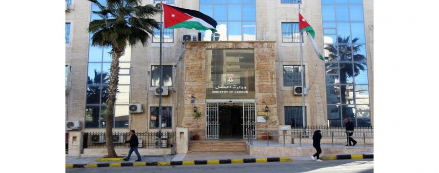 “العمل” تجدد دعوتها لقوننة أوضاع العمالة السورية