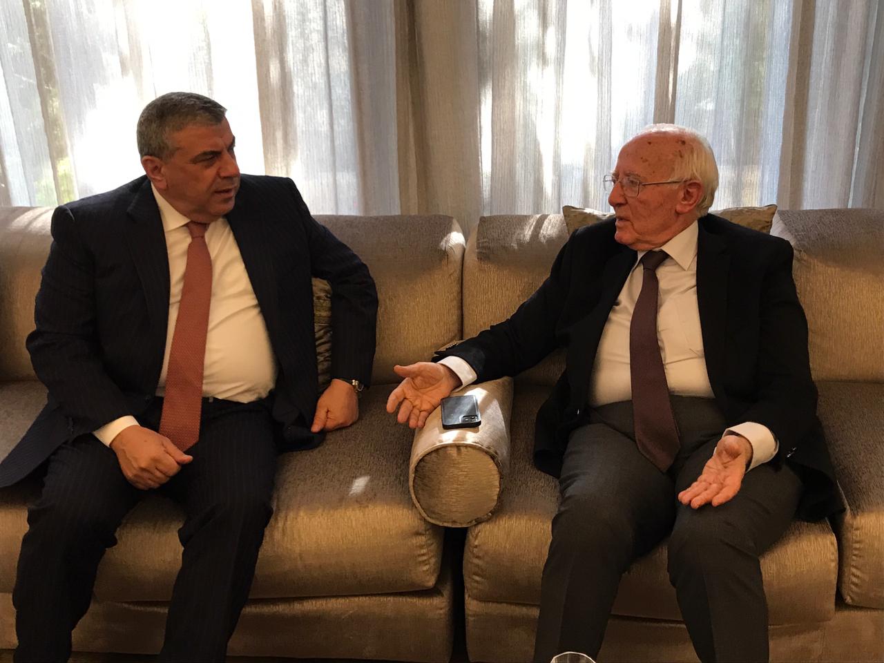 السنافي يقدم واجب العزاء لأسرة الساكت في عمان 