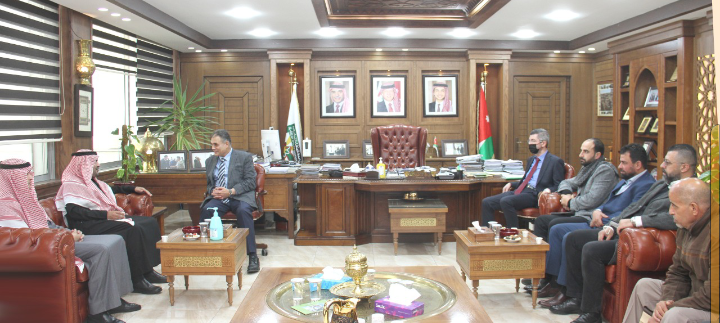 رئيس جامعة البلقاء التطبيقية يستقبل الملحق الثقافي السعودي