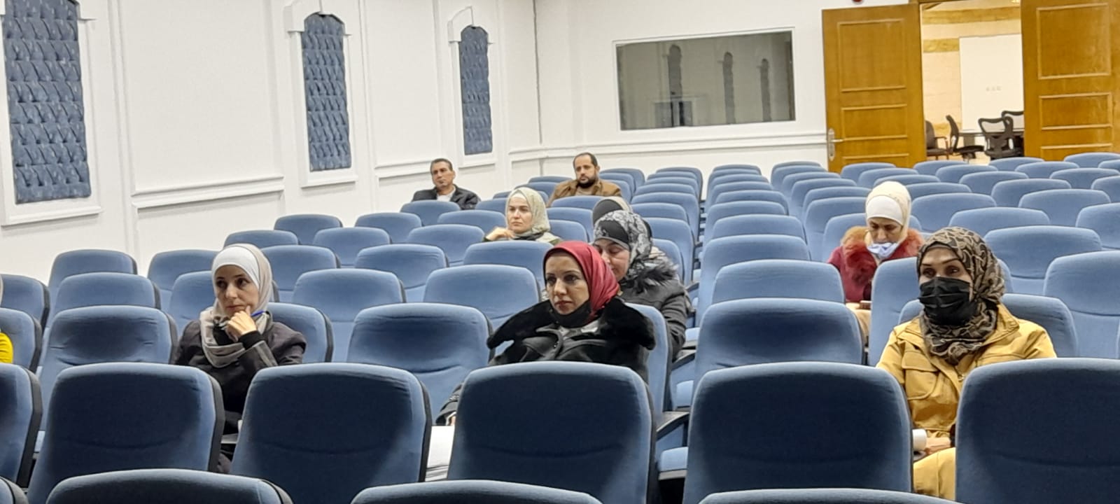 كلية الذكاء الاصطناعي في البلقاء التطبيقية تعقد ندوة عن توظيف الذكاء الاصطناعي في تخطيط المدن وخدمة المجتمع المحلي في بلدية السلط الكبرى