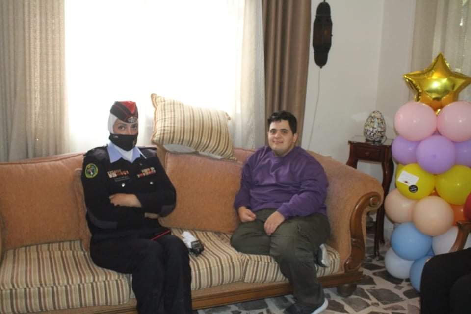 بإيعاز من ولي العهد .. إدارة السير المركزية / قسم سير اربد تحقق رغبة احد شباب المحافظة .. صور 