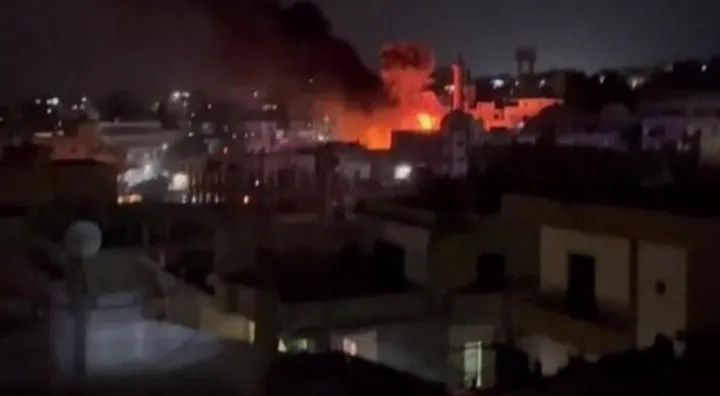 12 جريحا في حصيلة أولية بانفجار مخزن ذخيرة جنوب لبنان