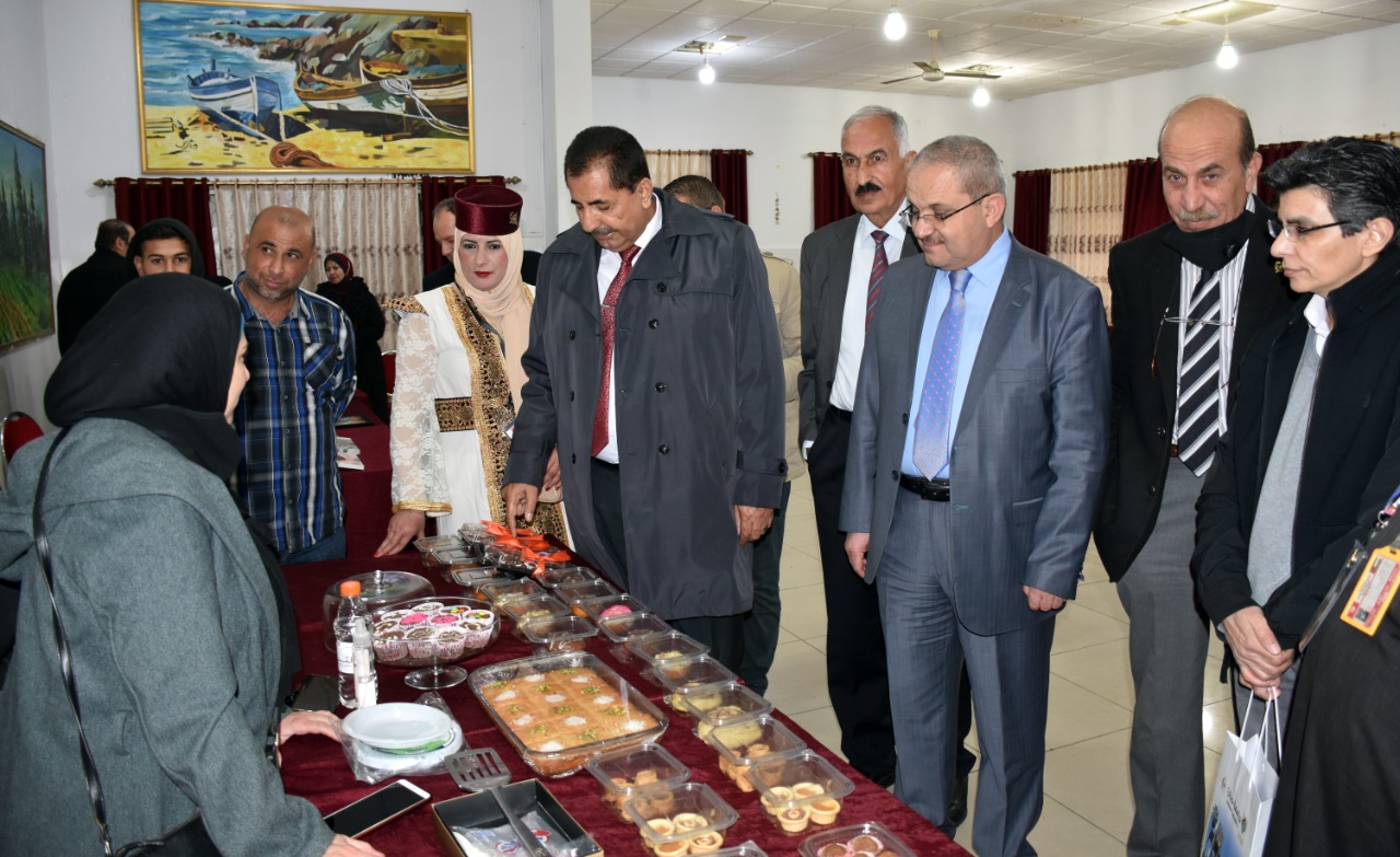 المراشدة يفتتح البازار الأردني التونسي في نادي المعلمين في إربد 