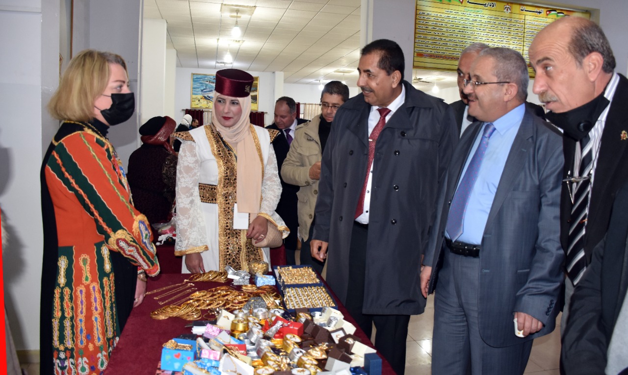 المراشدة يفتتح البازار الأردني التونسي في نادي المعلمين في إربد 