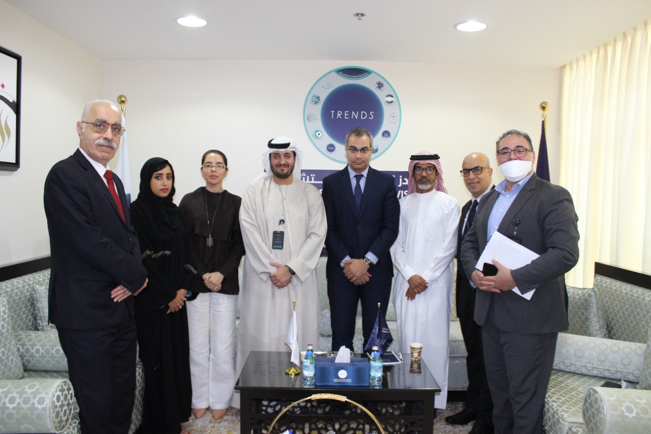 المدیر التنفیذي للمركز الوطني للدراسات یزور  تریندز ویثمن جھوده ودعمھ لحركة البحث  العلمي