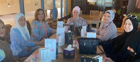 ملهمات الطاقة الإيجابية في جلسة صباحية بعنوان  كيف تتلمسين جمالك 