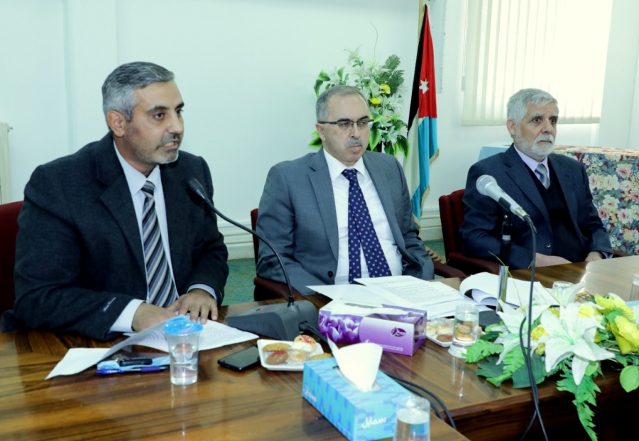 العرموطي يحاضر عن حقوق الإنسان في التشريع الاسلامي  في آل البيت