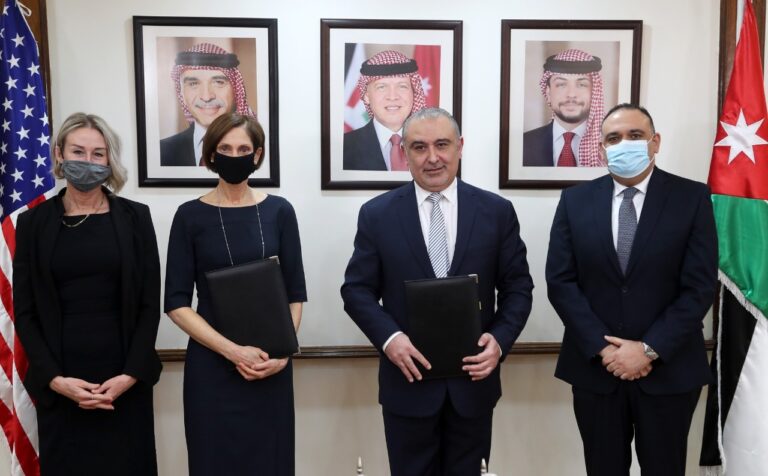 منح أميركية للأردن بـ597 مليون دولار