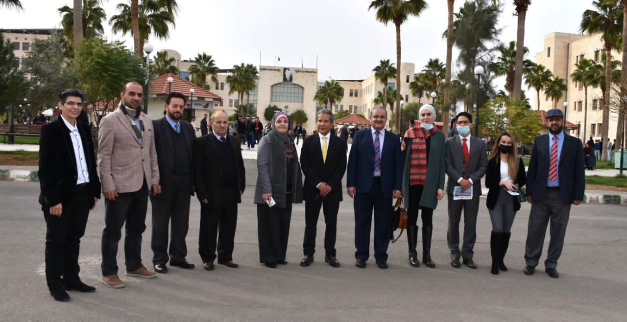 السفير المكسيكي لدى الأردن يزور جامعة جدارا 