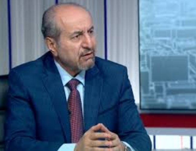 المومني يؤدي اليمين القانونية أمام الملك بتعيينه عضوا في مجلس مفوضي الهيئة المستقلة للانتخاب