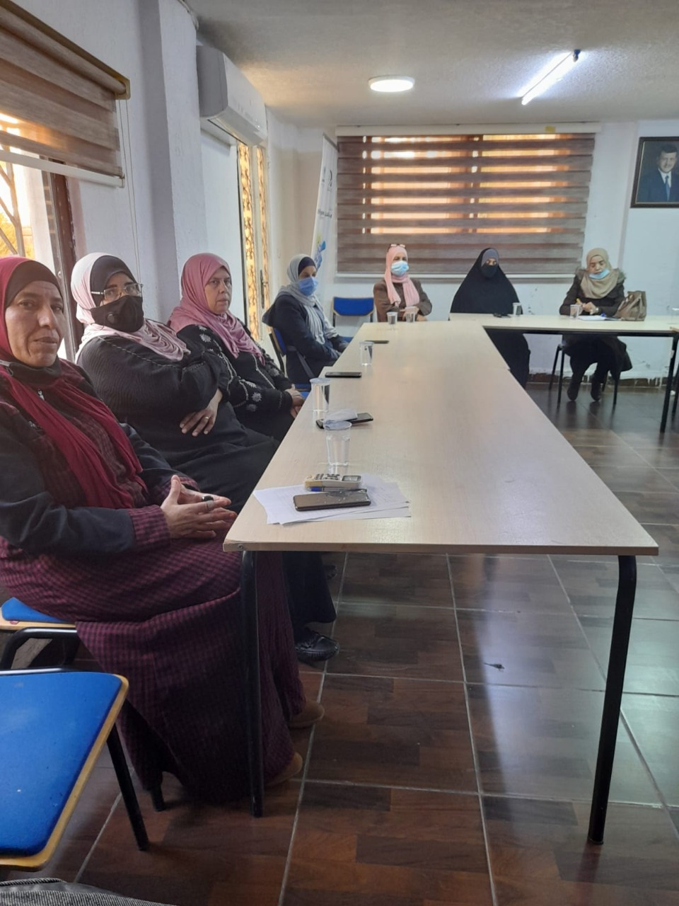 جلسة حوارية حول  تعزيز  مشاركة النساء في الحياة السياسية و الحزبية  في مادبا