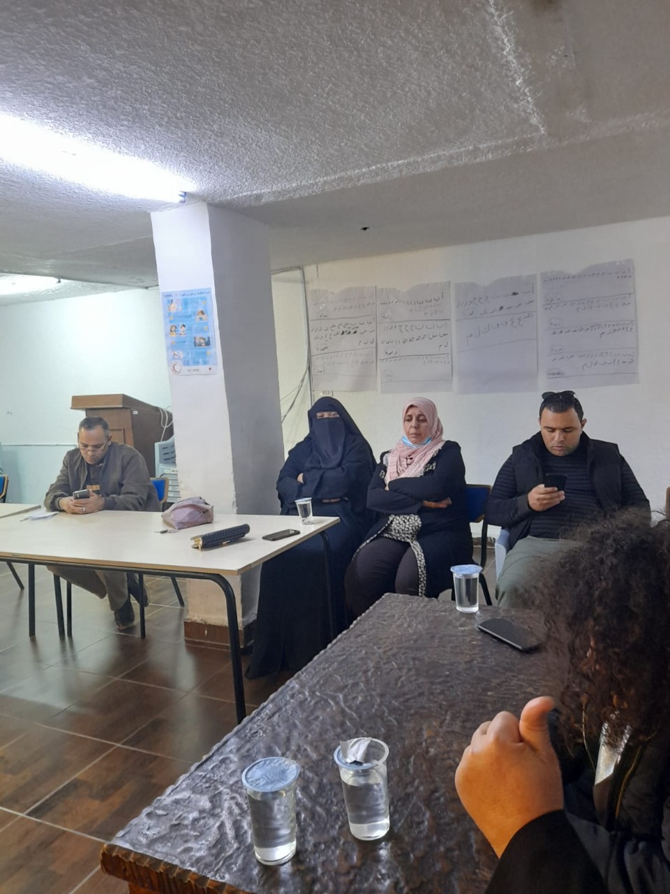 جلسة حوارية حول  تعزيز  مشاركة النساء في الحياة السياسية و الحزبية  في مادبا