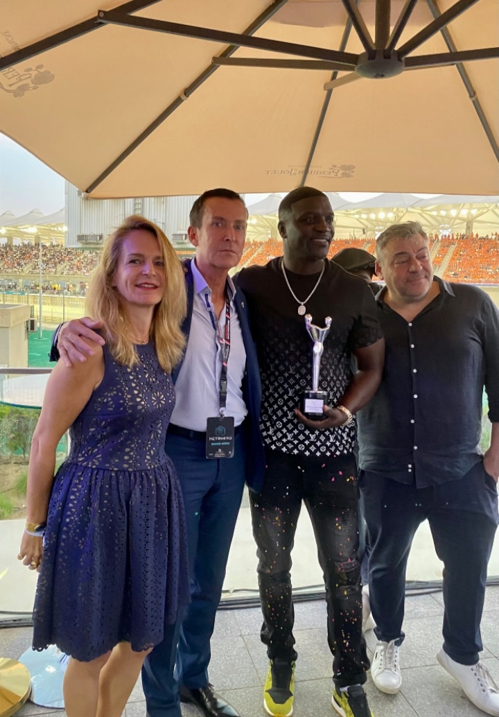 صندوق عالم أفضل Better World  يكرم الفنان العالمي إيكون(Akon) لمُساهمتهِ في دعم القضايا الإنسانية