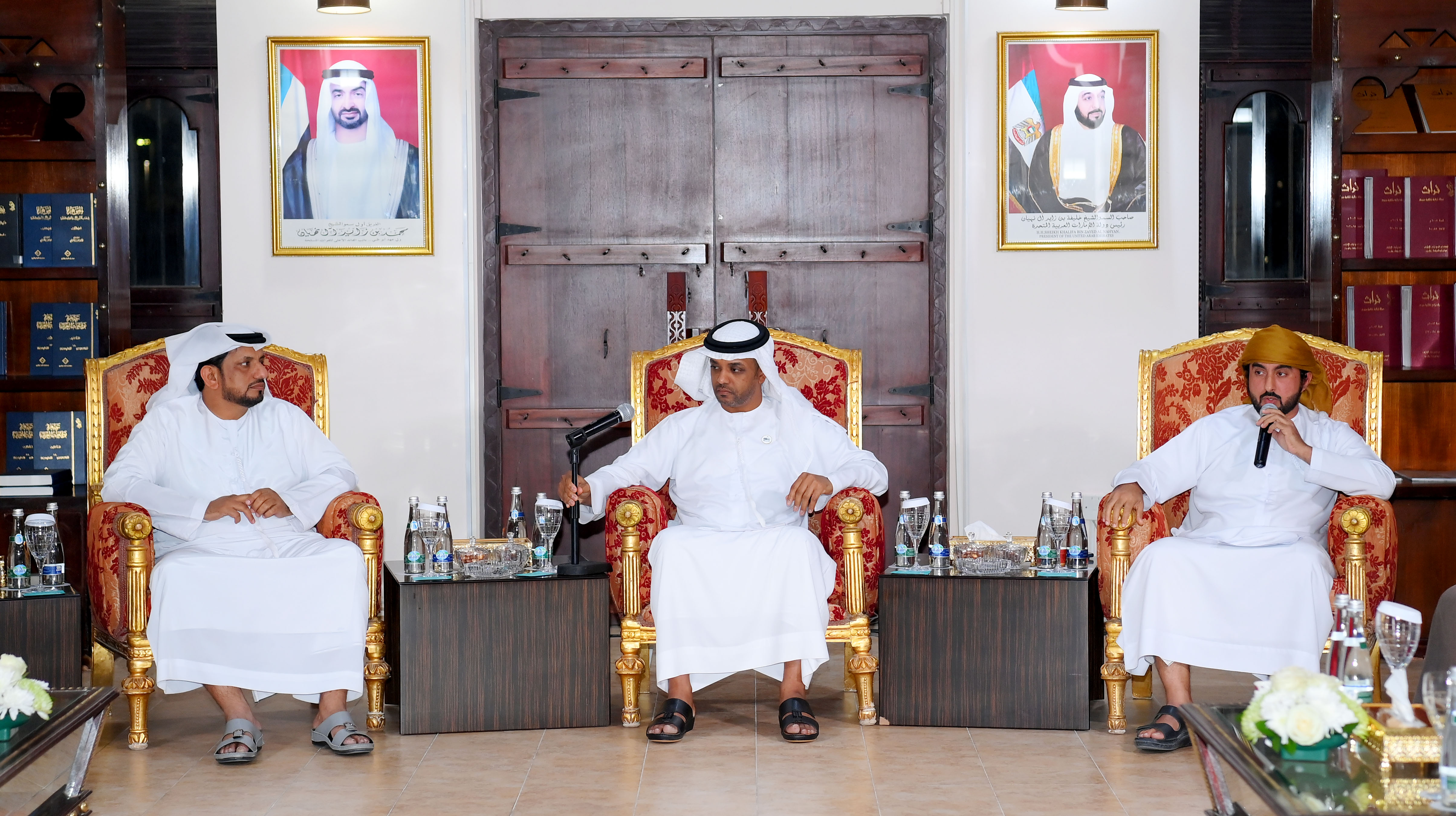 زايد للتراث ينظم أمسية شعرية بمناسبة العيد الخمسين للدولة