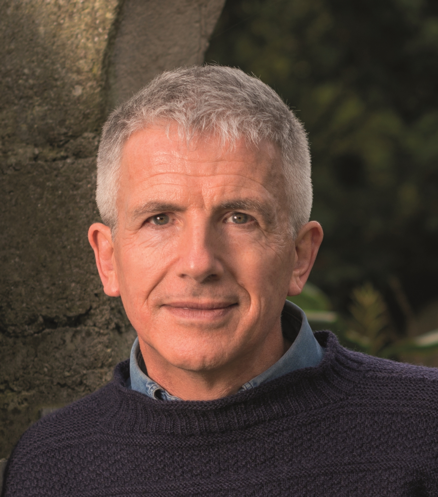 الإمارات للآداب تدعو المؤلفين والكتّاب الواعدين للانضمام إلى زمالة الفصل الأول