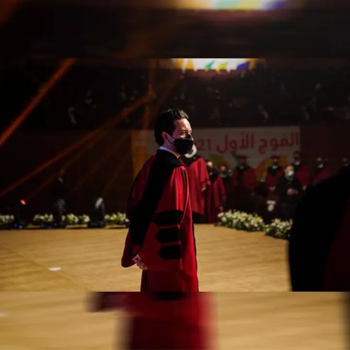 ولي العهد يرعى حفل تخريج الفوج الأول من طلبة جامعة الحسين التقنية