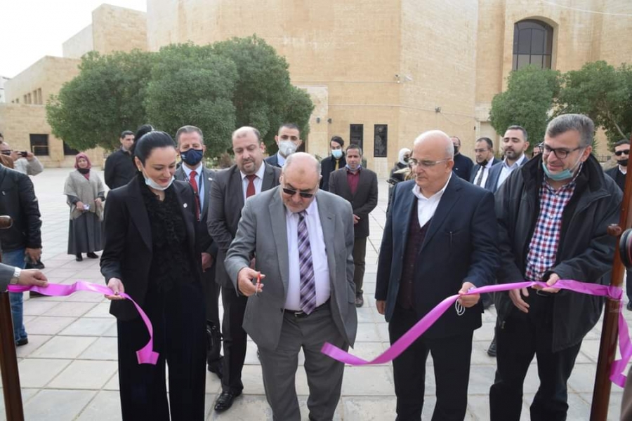 افتتاح مختبر التصنيع الرقمي المتنقل في هندسة الهاشمية بالتعاون مع اورانج وليومينوس شمال ستارت