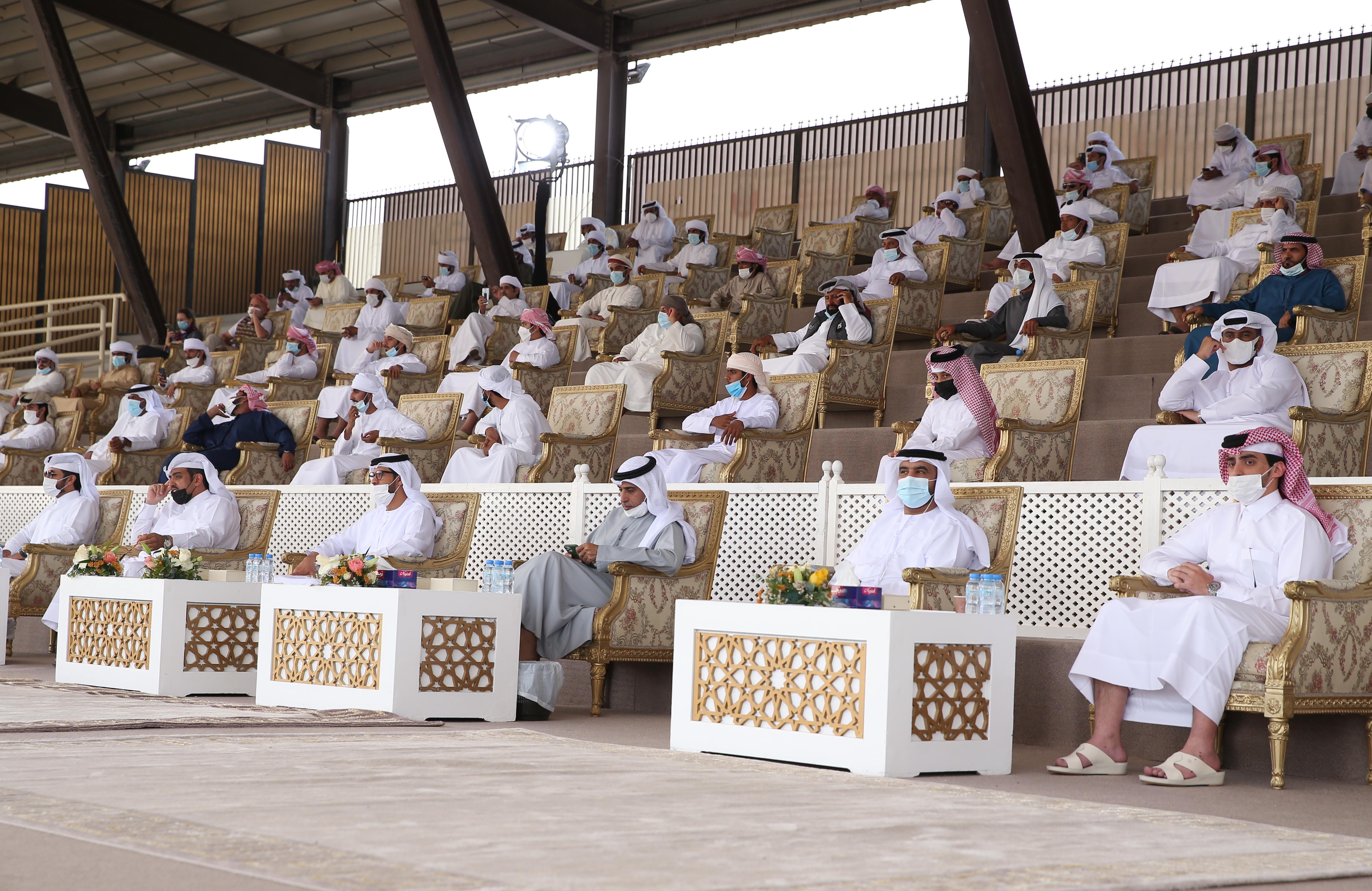 مزاينة مدينة زايد تتوج الفائزين بأشواط المفاريد المحليات والمهجنات الأصايل