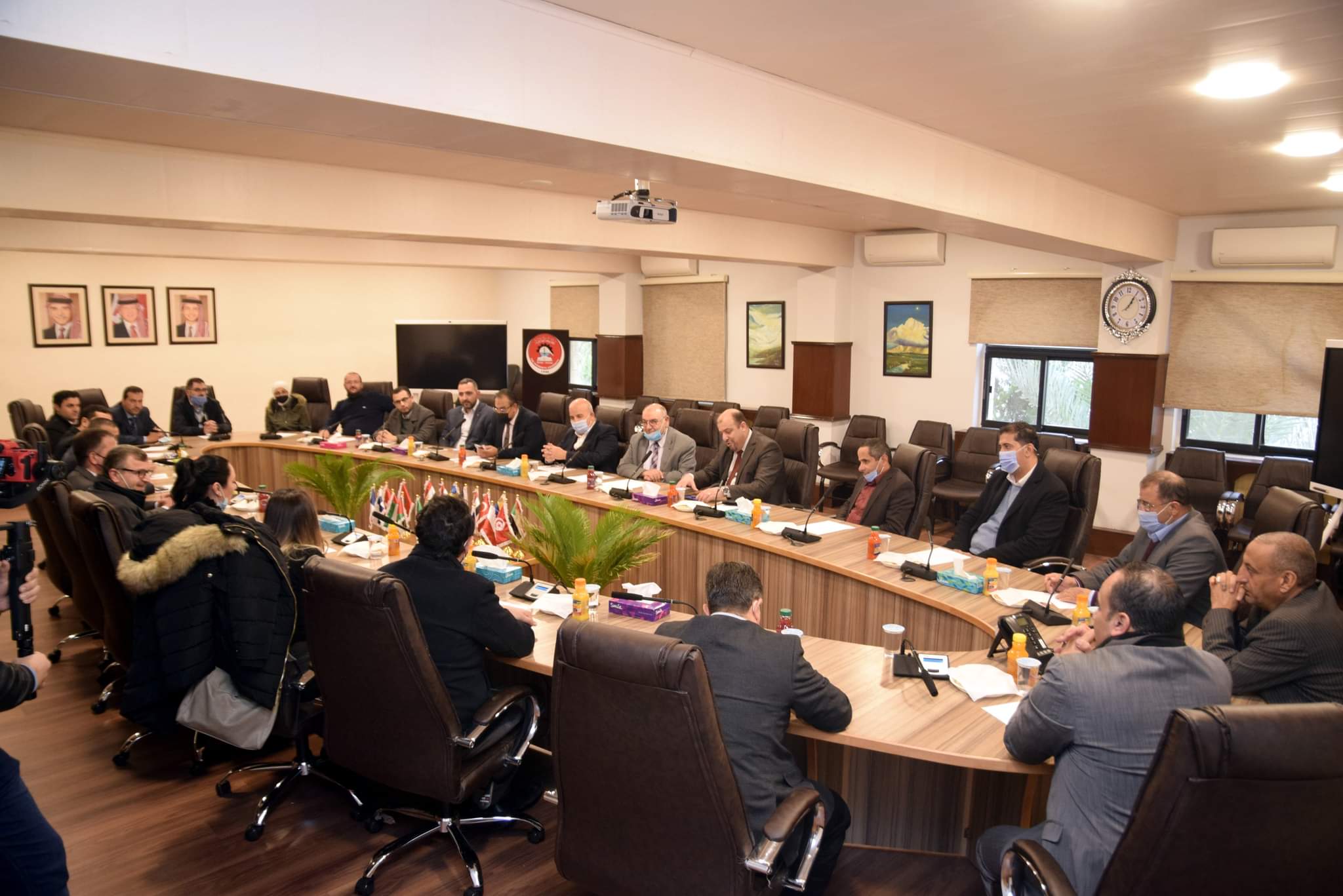 افتتاح مختبر التصنيع الرقمي المتنقل في هندسة الهاشمية بالتعاون مع اورانج وليومينوس شمال ستارت 