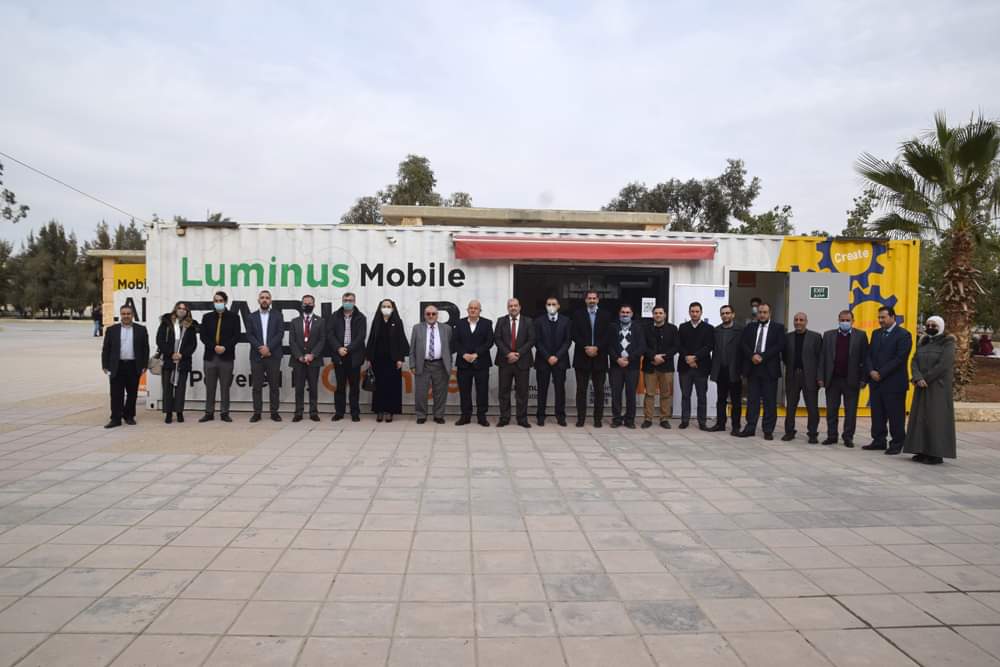 افتتاح مختبر التصنيع الرقمي المتنقل في هندسة الهاشمية بالتعاون مع اورانج وليومينوس شمال ستارت 