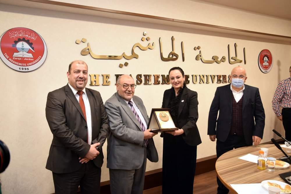 افتتاح مختبر التصنيع الرقمي المتنقل في هندسة الهاشمية بالتعاون مع اورانج وليومينوس شمال ستارت 