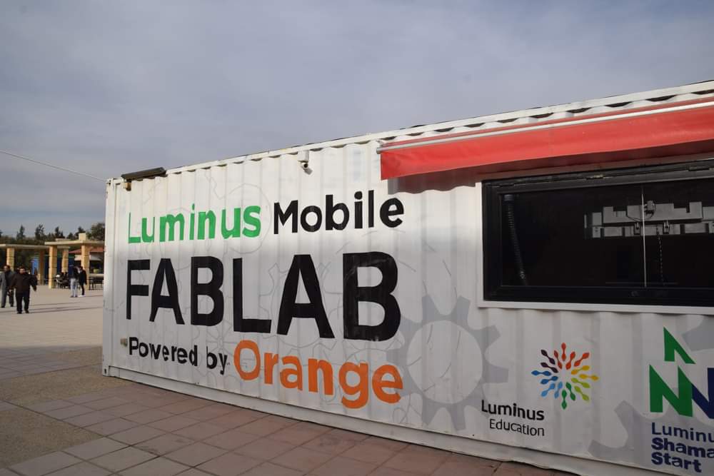 افتتاح مختبر التصنيع الرقمي المتنقل في هندسة الهاشمية بالتعاون مع اورانج وليومينوس شمال ستارت 