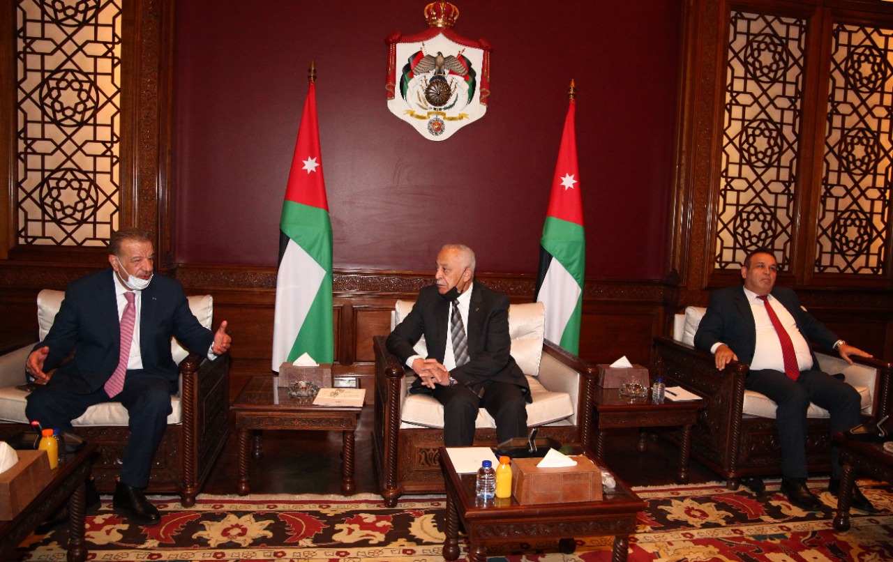 رئيس الديوان الملكي الهاشمي يلتقي رؤساء اللجان النيابية .. صور 