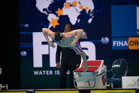 أبوظبي تسجل ثلاثة أرقام قياسية جديدة في بطولة العالم للسباحة للمسافات القصيرة