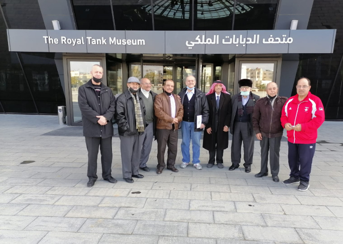هيئة رواد الحركة الرياضية والشبابية الاردنية تزور متحف الدبابات الملكي