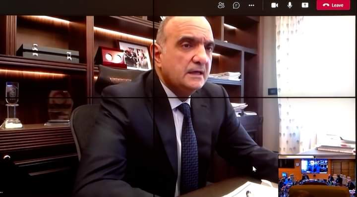 الخصاونة يترأس جلسة الوزراء عن بعد