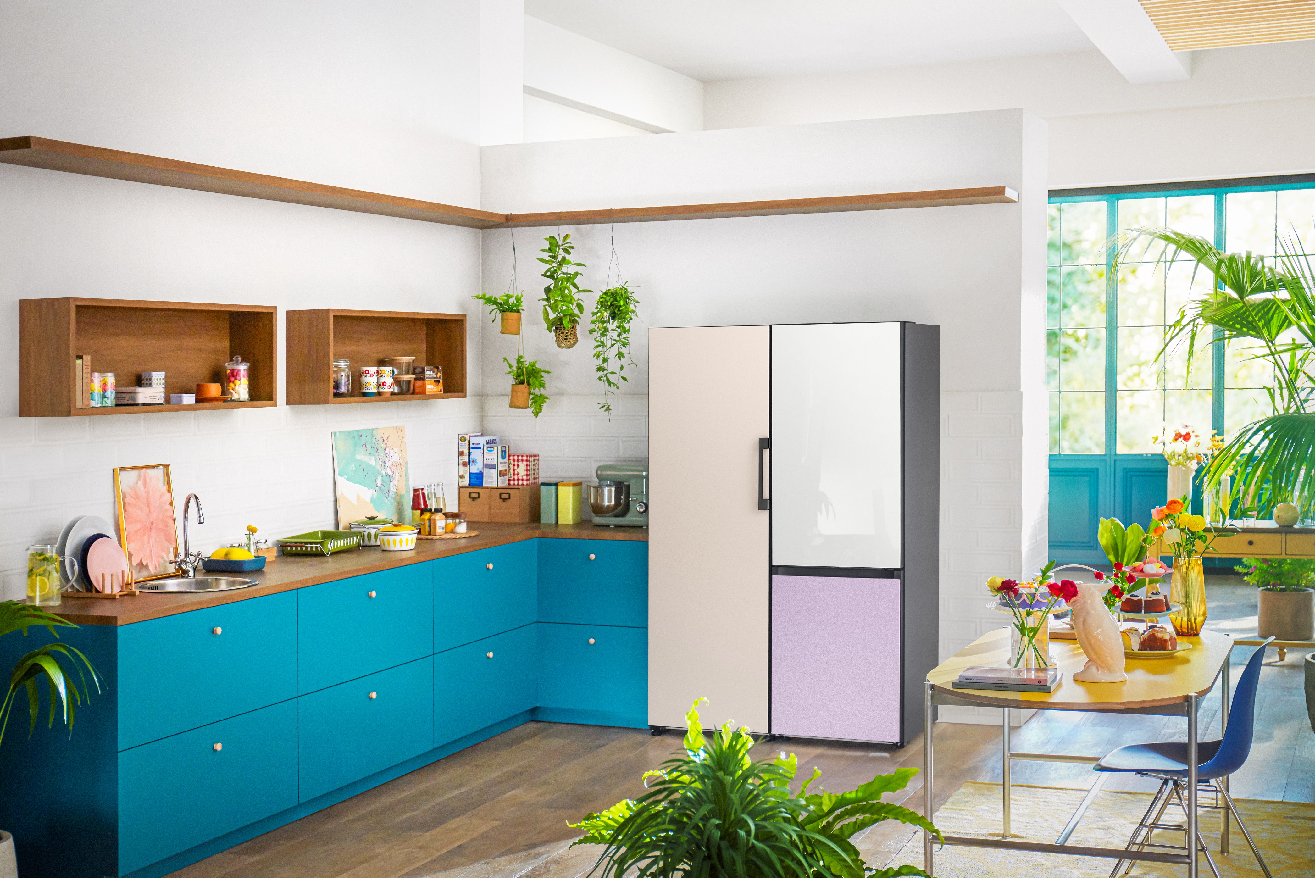 سامسونج تدشن فصلاً جديداً في عالم الأجهزة المنزلية مع إطلاق الجيل التالي من الثلاجات القابلة للتخصيص في الإمارات 