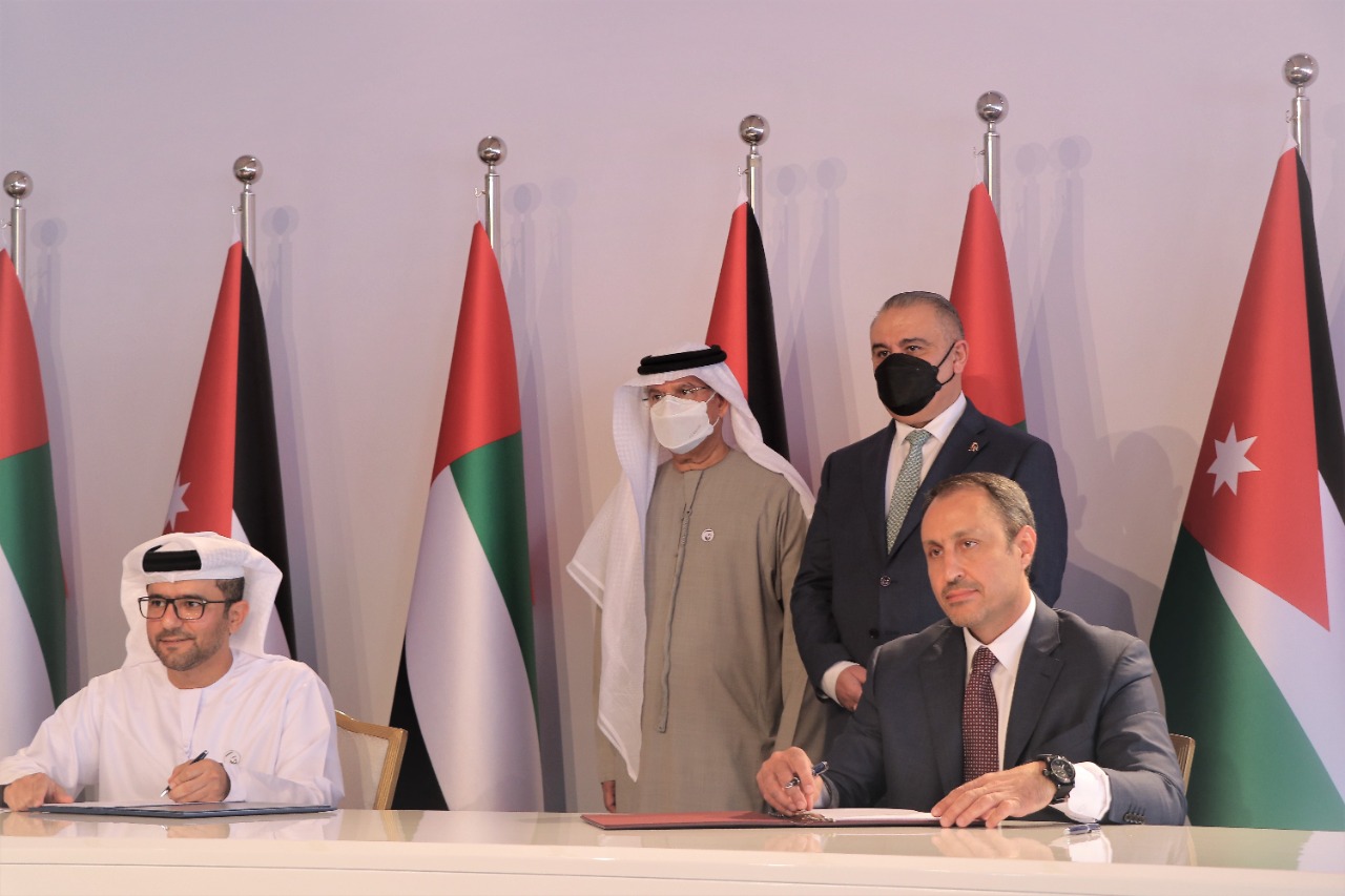 تطوير العقبة وموانئ أبوظبي توقعان اتفاقيات لتطوير بنى تحتية متقدمة