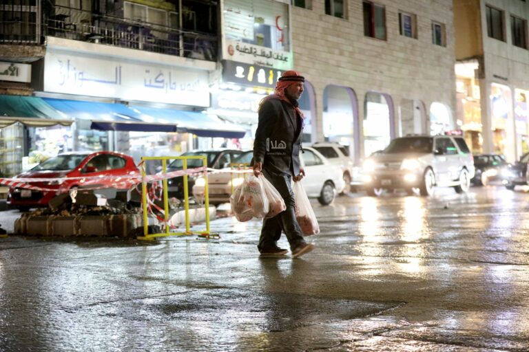 إجراءات لإدامة عمل المخابز والمحروقات خلال المنخفض