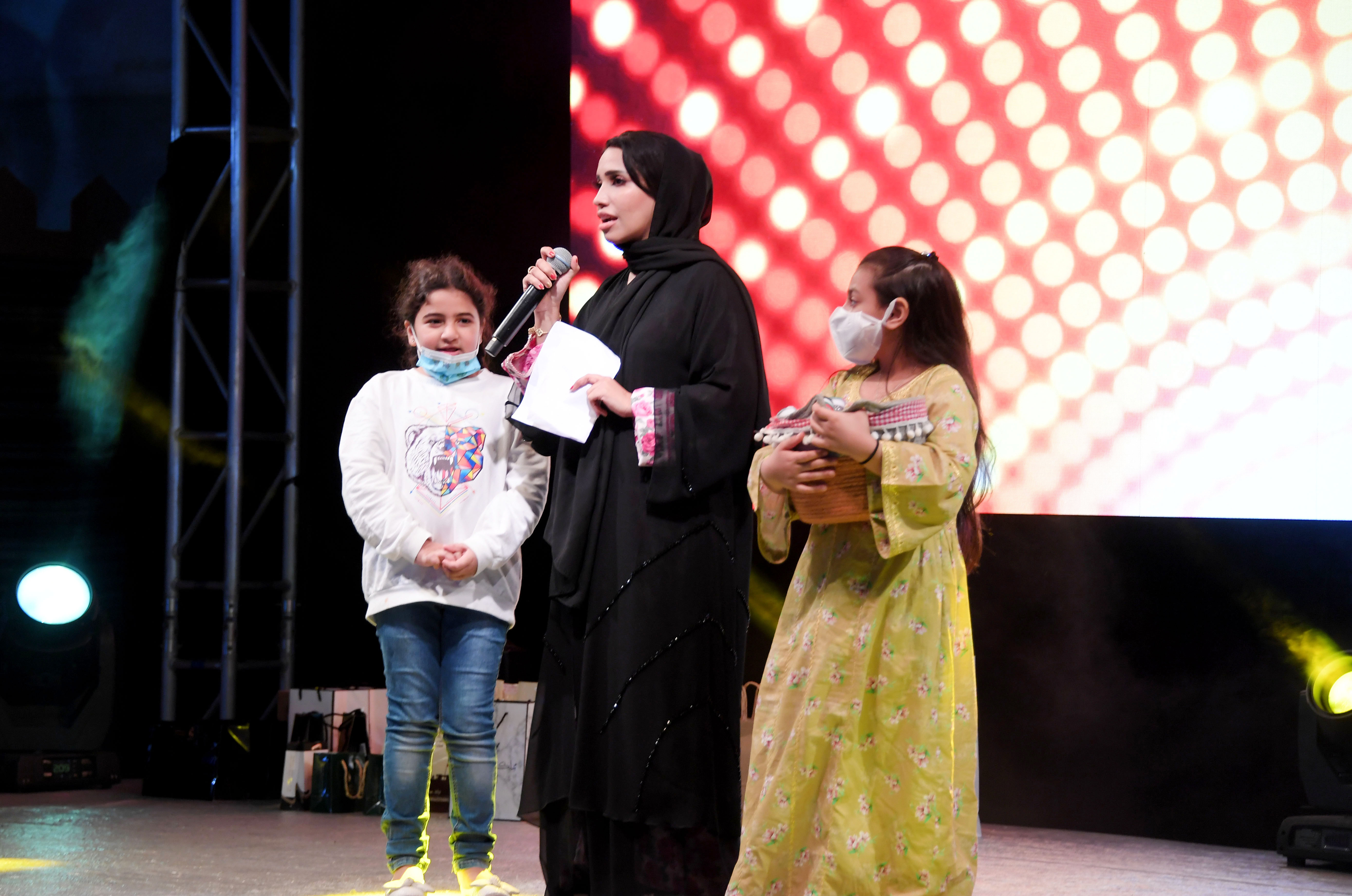  تراث الإمارات يختتم ملتقى الخمسين التراثي  