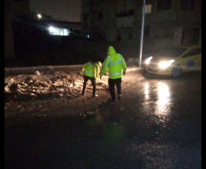 بلدية الزرقاء: لا شكاوي غرق أو إغلاقات للطرق والشوارع خلال المنخفض