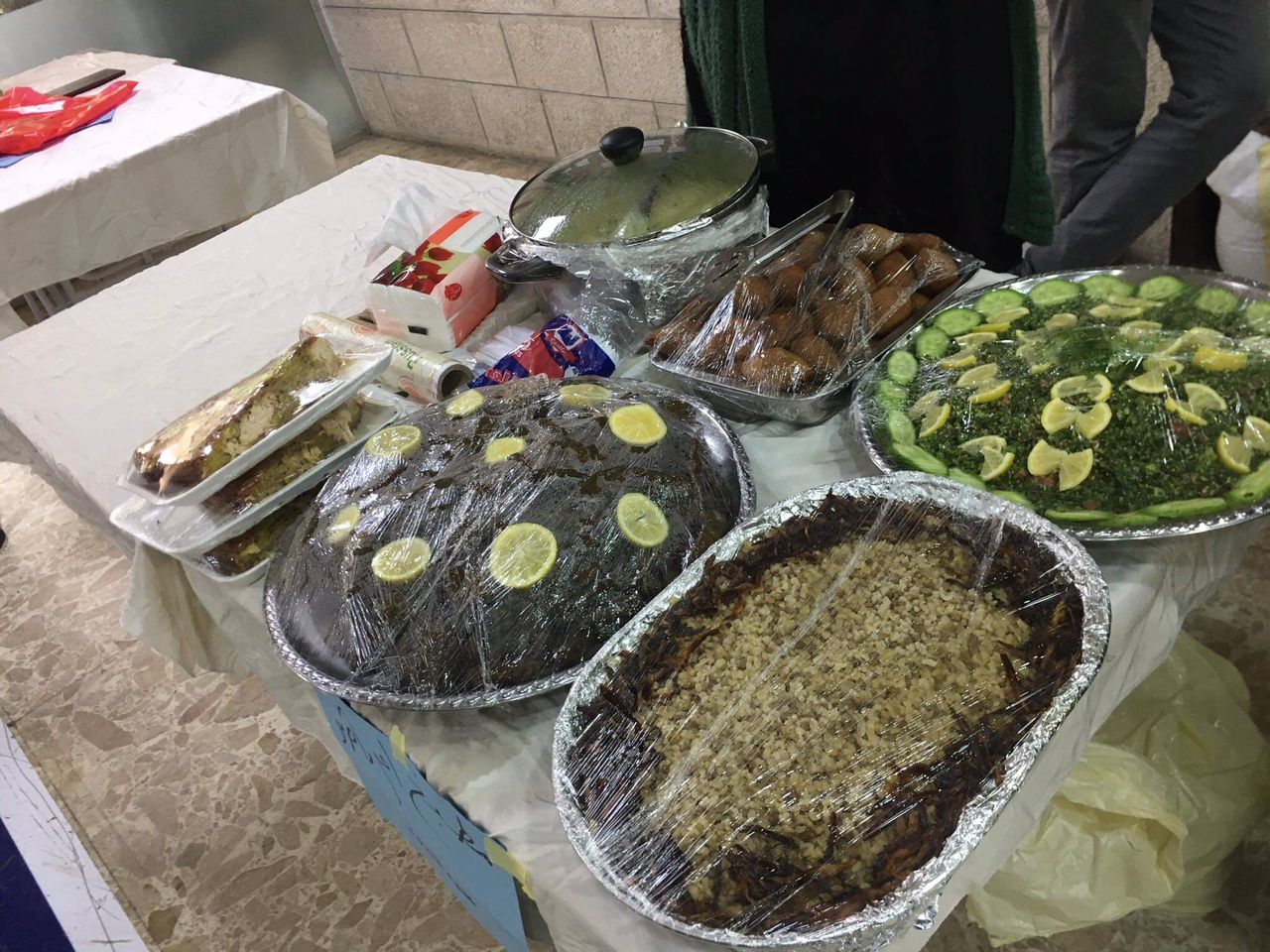 جمعية فرحكم الخيرية وربوع بصيلة الخيرية تقيم بازار خيري