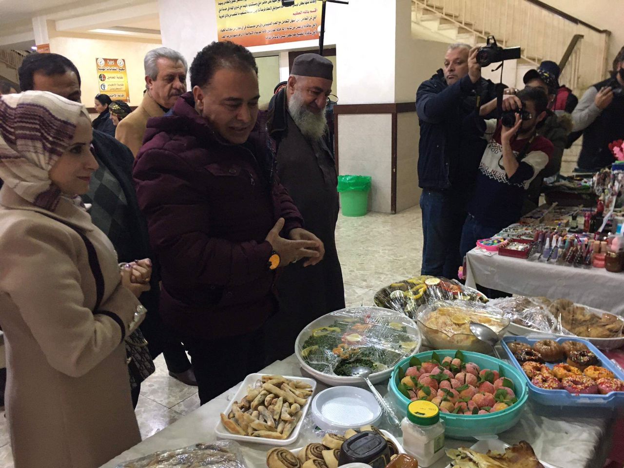جمعية فرحكم الخيرية وربوع بصيلة الخيرية تقيم بازار خيري