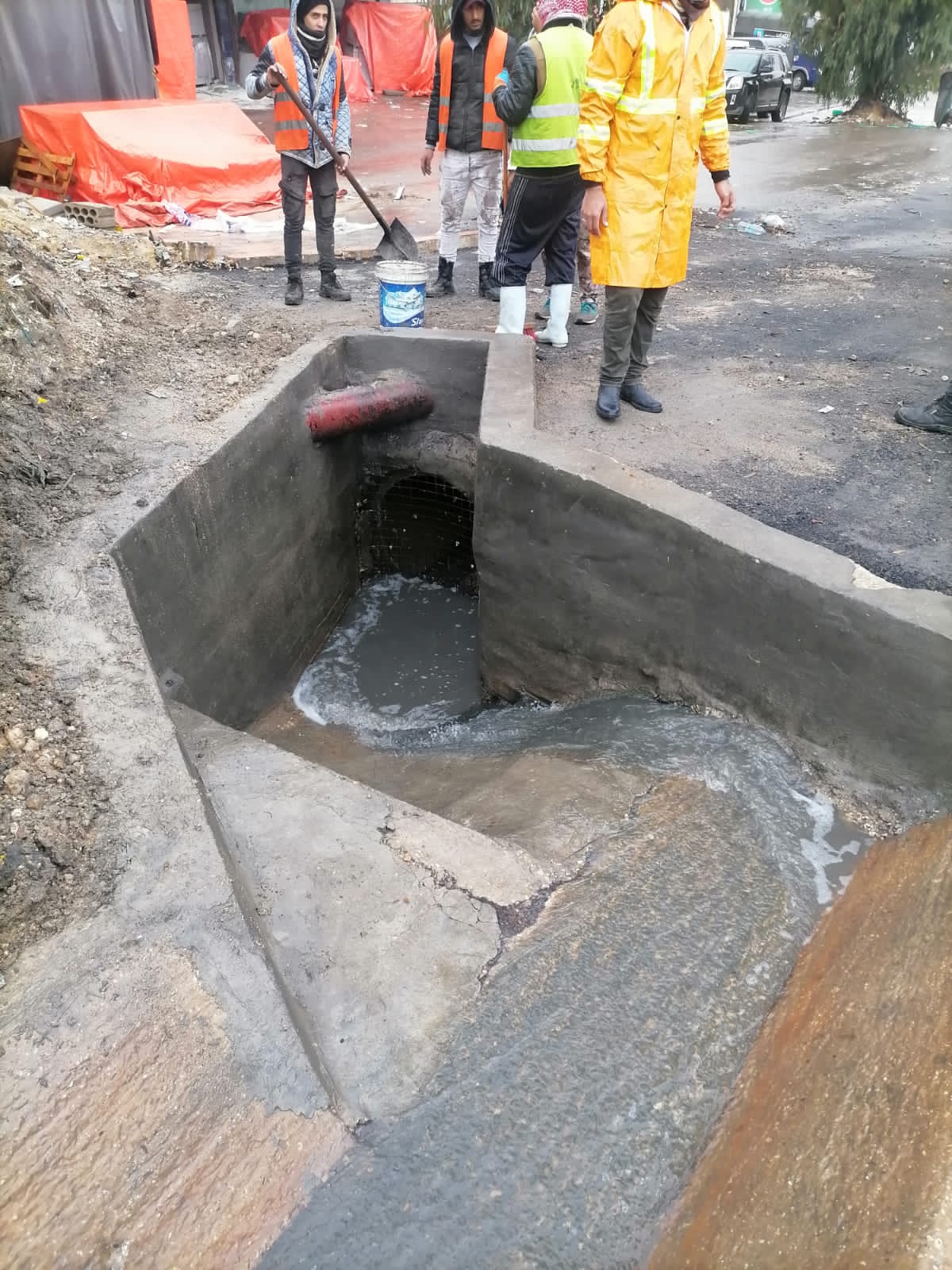 الأشغال : تتعامل مع 159 بلاغاً خلال المنخفض الجوي