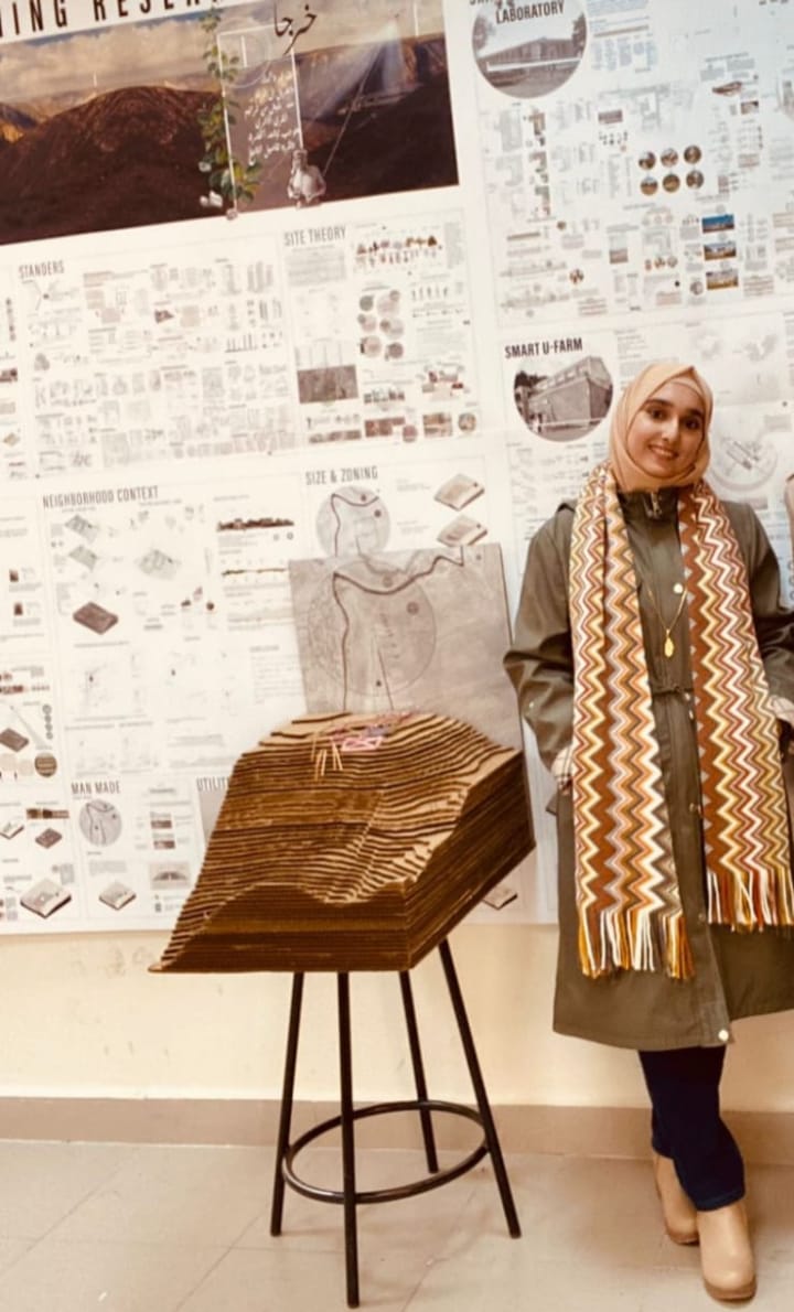 طلبة من هندسة آل البيت يشاركون بورقة علمية بالمؤتمر الافتراضي الثاني عشر للتسويق الإسلامي بتركيا 