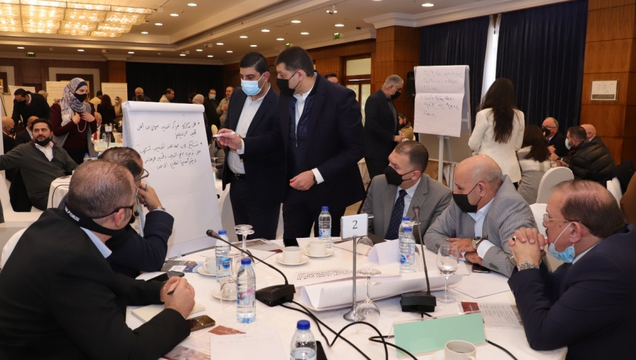 جلسة حوارية موسعة مع مجالس المهارات القطاعية التي يرأسها القطاع الخاص مع وزير العمل