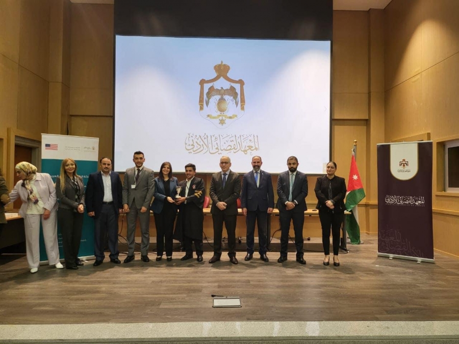 طلبة القانون في جامعة آل البيت يحصدون المركز الثالث بالمحاكمات الصورية