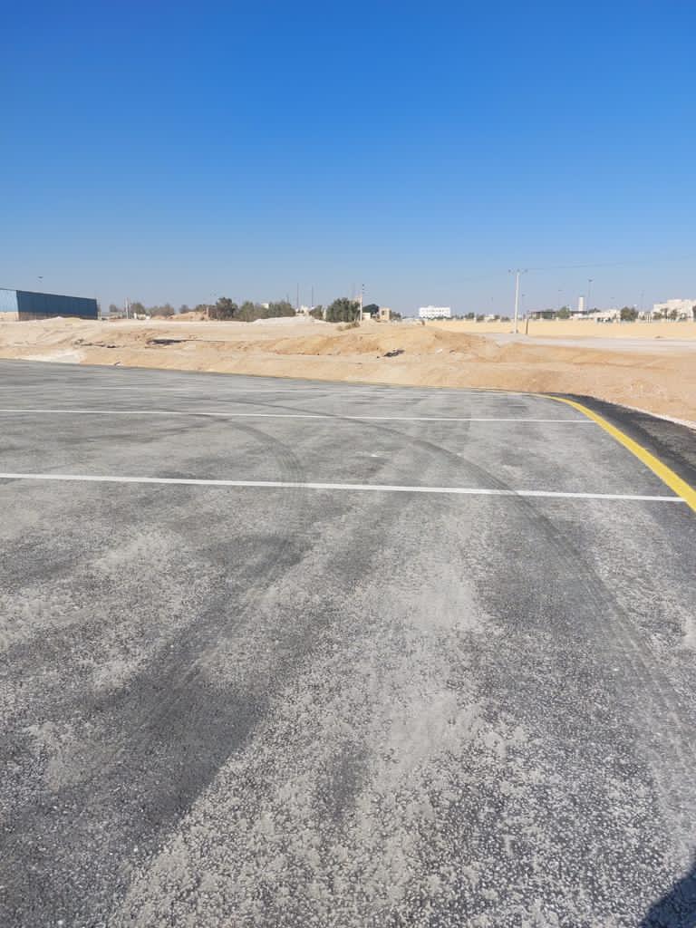 الاشغال تنهي العمل على مشروع إعادة انشاء الساحة وطريق باب الشحن الشرقي في مركز حدود العمري