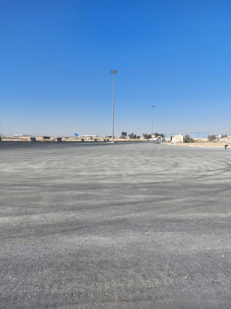 الاشغال تنهي العمل على مشروع إعادة انشاء الساحة وطريق باب الشحن الشرقي في مركز حدود العمري