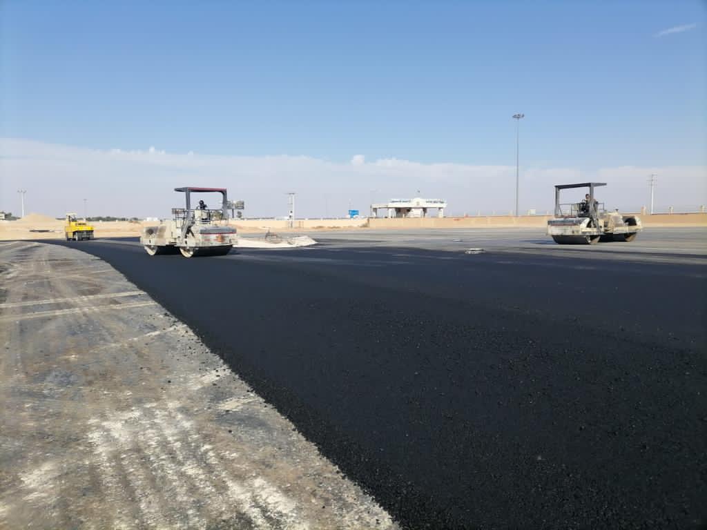 الاشغال تنهي العمل على مشروع إعادة انشاء الساحة وطريق باب الشحن الشرقي في مركز حدود العمري