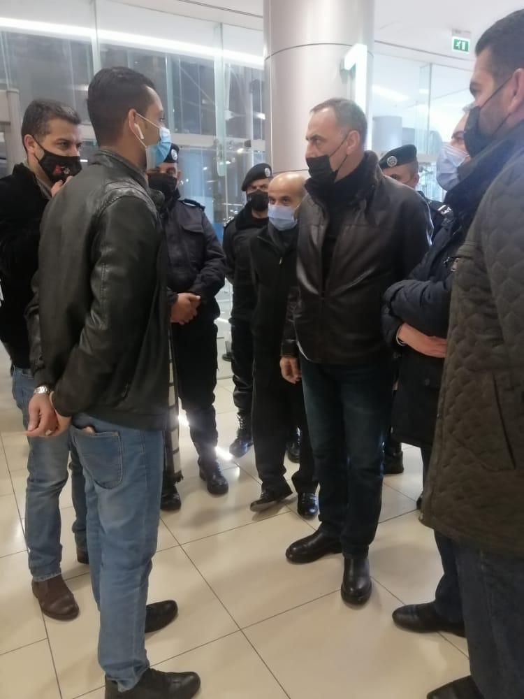  محافظ العاصمة يتفقد المولات ومراكز التسوق