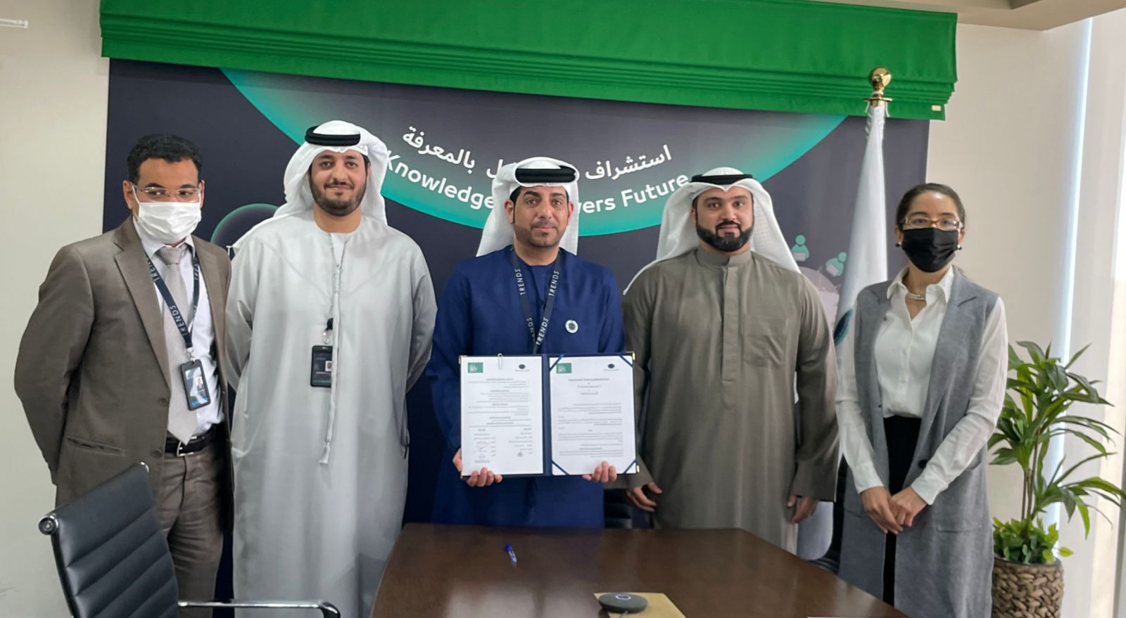 مركز تریندز و مؤسسة بحر الثقافة یوقعان مذكرة  تفاھم للتعاون البحثي والمعرفي