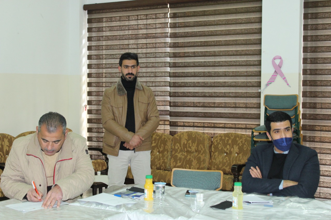 جلسة نقاشية ضمن مبادرة تقييم واقع الخدمات التي تقدمها البلديات والجهات ذات العلاقة.في محافظة مادبا