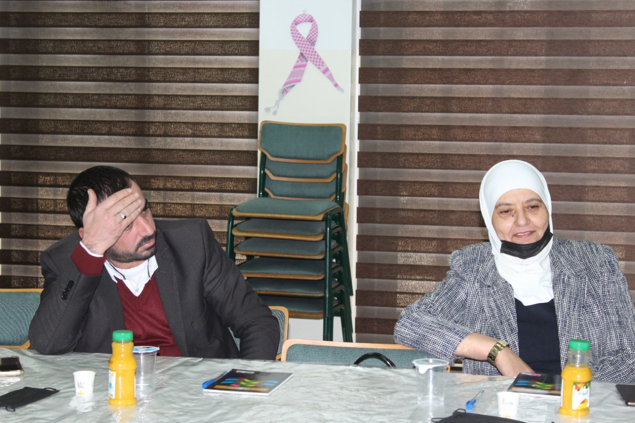 جلسة نقاشية ضمن مبادرة تقييم واقع الخدمات التي تقدمها البلديات والجهات ذات العلاقة.في محافظة مادبا